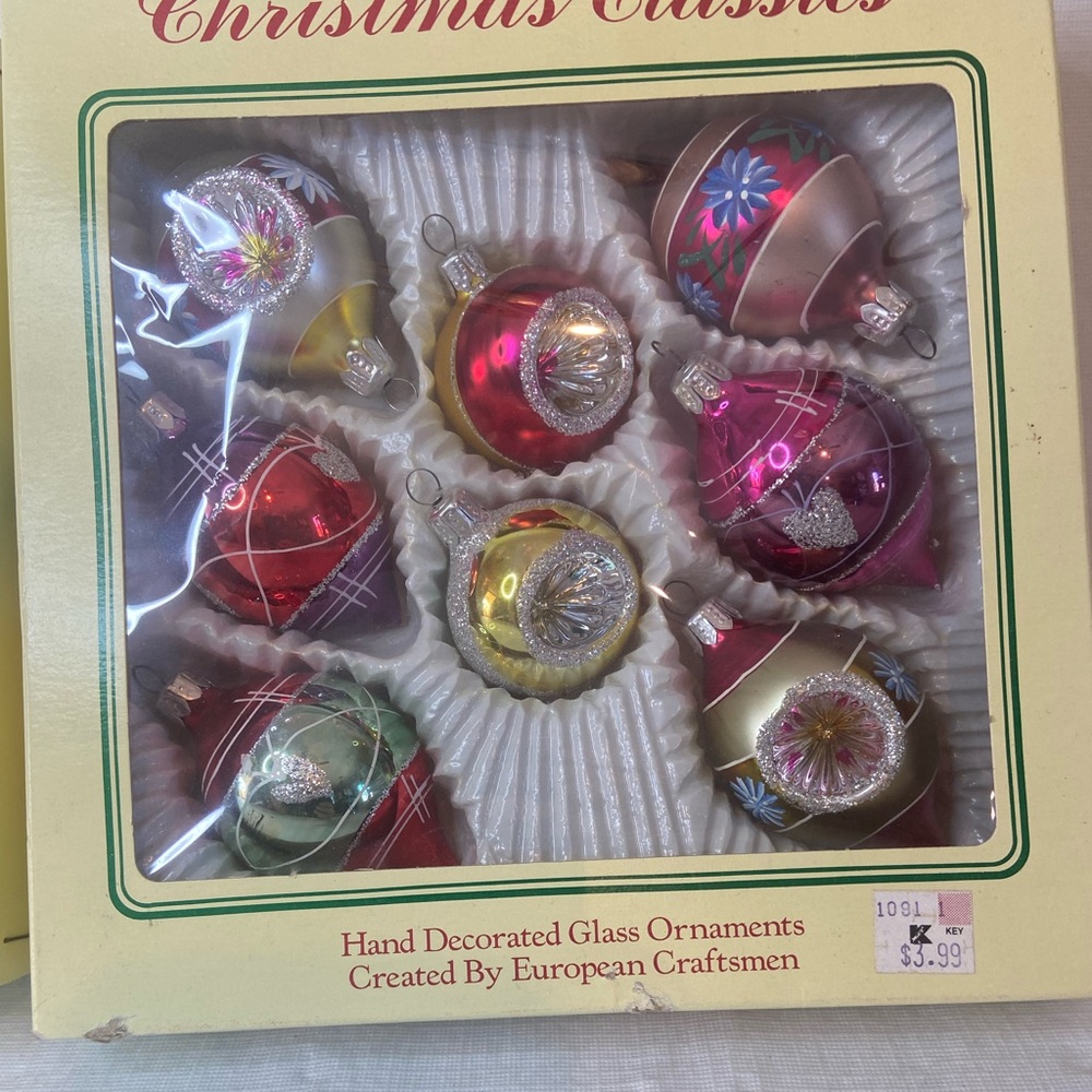 Vintage Romania Indent Glittered Mini Boxed Christmas Classics Ornaments  Lot 16 - Picture 4 of 5